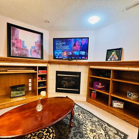 A Classic Homely Basement Suite! Chestermere Ngoại thất bức ảnh